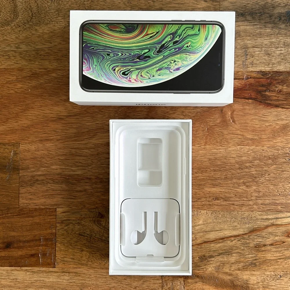 Apple iPhone Xs 64GB White Box Only